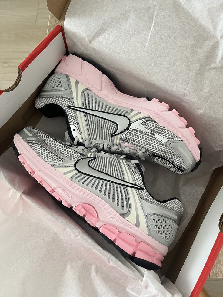 Nike vomero 5 pink melon
